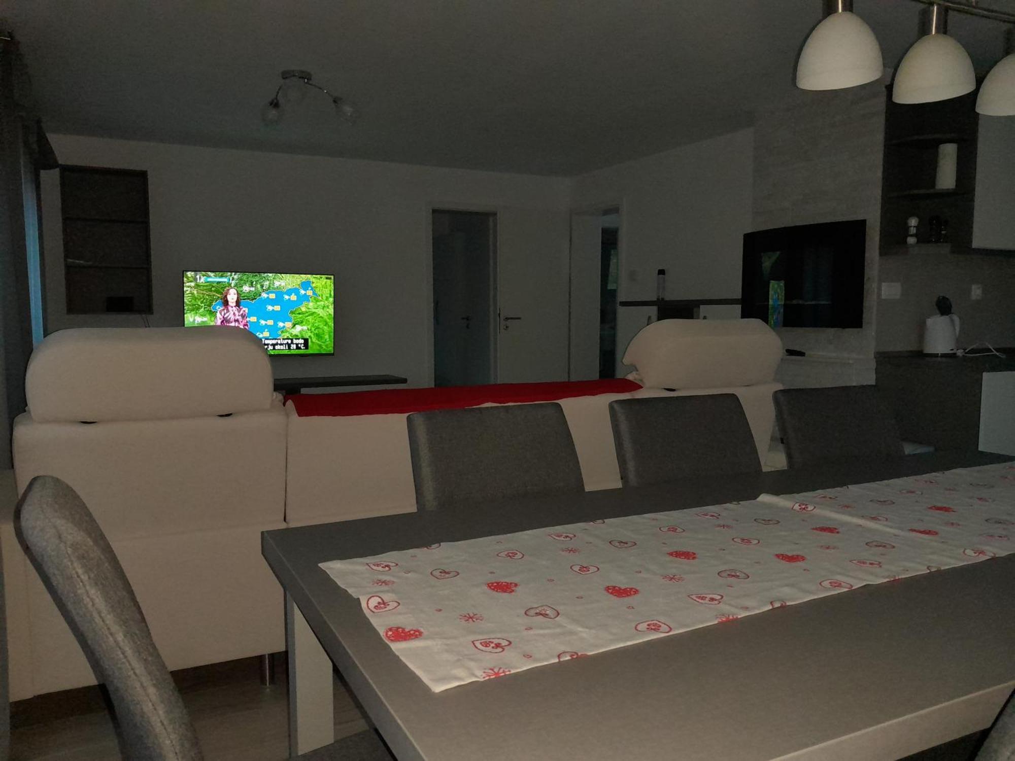 Holiday Home Baron Radece Ngoại thất bức ảnh